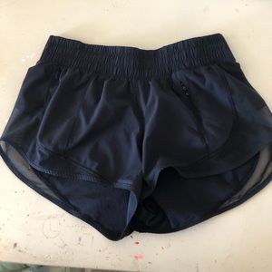 Black Lululemon shorts - no liner